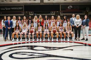 Image post by @SUUWBasketball on Twitter