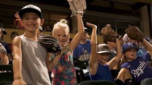 Video post by @omahastormchasers on YouTube