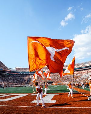 Image post by @longhornnetwork on Instagram