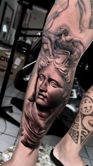 Video post by @skindesigntattoos on Instagram