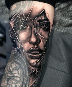 Image post by @skindesigntattoos on Instagram