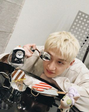 Image post by @ellemenhk on Instagram