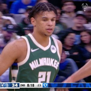 Video post by @milwaukeebucks on Facebook