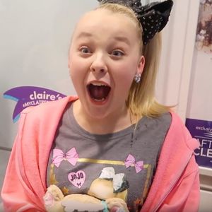 Image post by @claires on Twitter/X