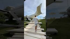 Video post by @supercarblondie on YouTube