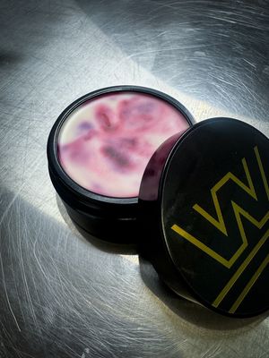 Image post by @waxaddictuk on Instagram