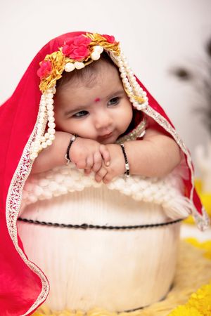 Image post by @newbornbabyphotographystudio on Instagram