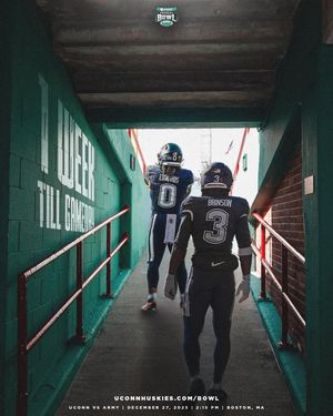 Image post by @uconnfootball on Instagram