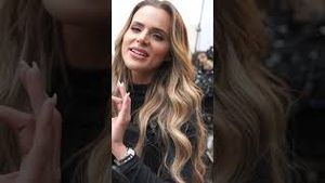 Video post by @telemundo on YouTube