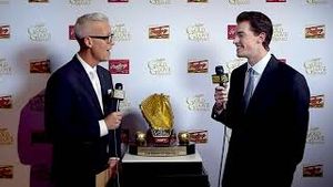 Video post by @rawlingssportinggoods on YouTube