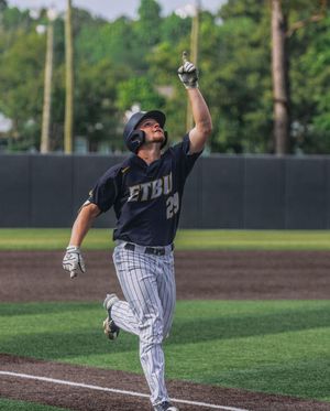 Image post by @etbu_baseball on Instagram