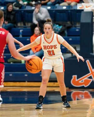 Image post by @hopecollegewbb on Facebook