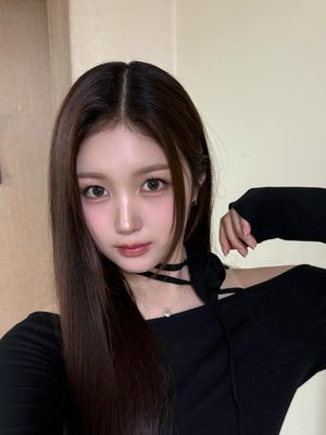 Image post by @triplescosmos on Instagram