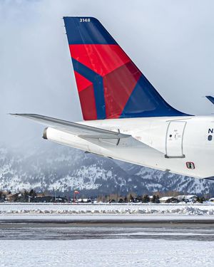 Image post by @deltaairlines_jp on Instagram