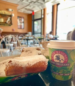 Image post by @caffeineandcab on Instagram
