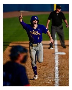 Image post by @ashsnapsmedia on Instagram