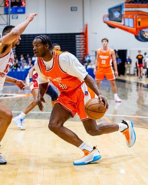 Image post by @USC_Hoops on Twitter