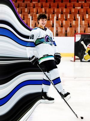 Image post by @warriorhky on Instagram