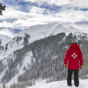 Image post by @skitaos on Instagram