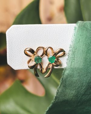 Image post by @maejeanvintage on Instagram