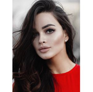 Image post by @irinashuvalova_official on Instagram