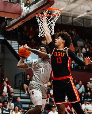 Image post by @santaclarahoops on Instagram