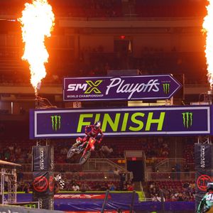 Image post by @supermotocross on Instagram