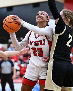 Image post by @ysuwomenshoops on Instagram