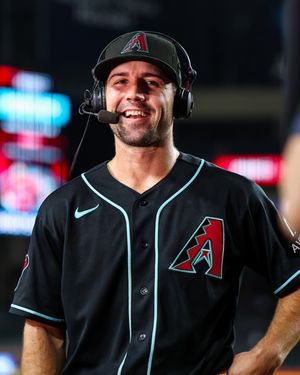 Image post by @losdbacks on Instagram