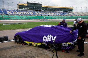 Image post by @allyracing on Instagram