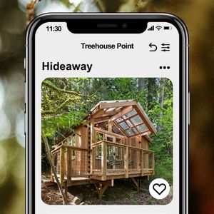 Image post by @treehousepoint on Instagram