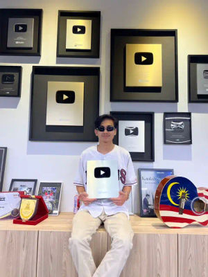 Image post by @rusamusic on TikTok