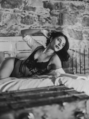 Image post by @boudoirart_photography_ on Instagram