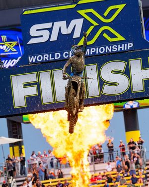 Image post by @supermotocross on Instagram