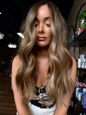Image post by @dangerjonesbalayage on Instagram