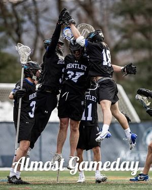 Image post by @bentleymenslax on Instagram