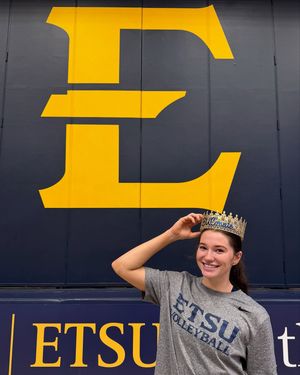Image post by @etsuvolleyball on Instagram
