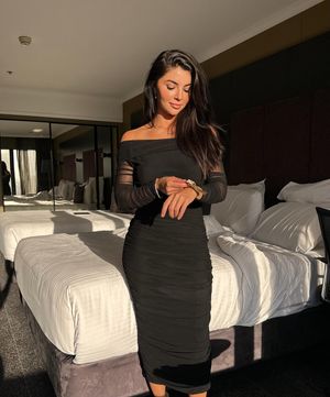 Image post by @ashaburnley on Instagram