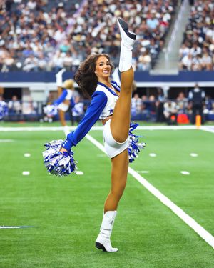Image post by @dccheerleaders on Instagram
