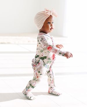 Image post by @poshpeanut on Instagram