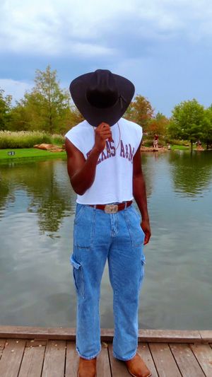 Video post by @3bartee on TikTok