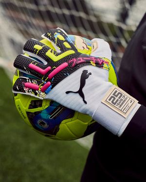 Image post by @prodirectkeepers on Instagram