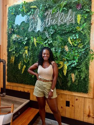 Image post by @gabeflowers on Instagram