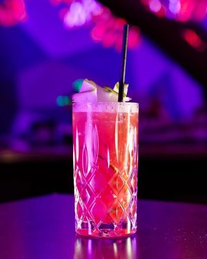 Image post by @area15eat.drink.do on Facebook