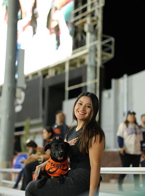 Image post by @clubnaranjeros on Instagram