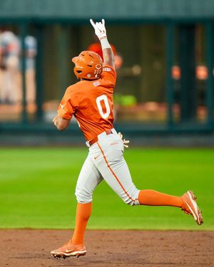 Image post by @texasbaseball on Instagram