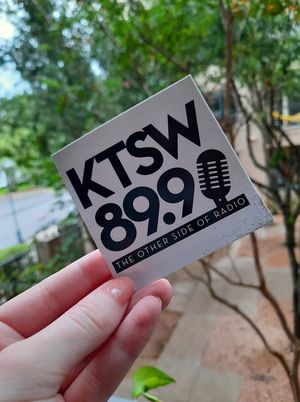 Image post by @ktsw899 on Facebook