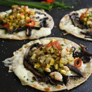 Image post by @eatcoyotas on Instagram
