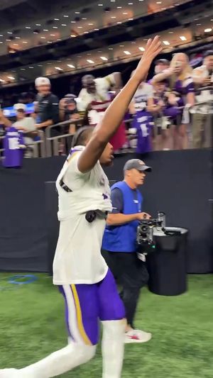Video post by @minnesotavikings on Facebook