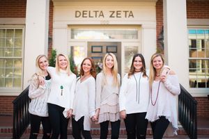 Image post by @bamadeltazeta on Instagram